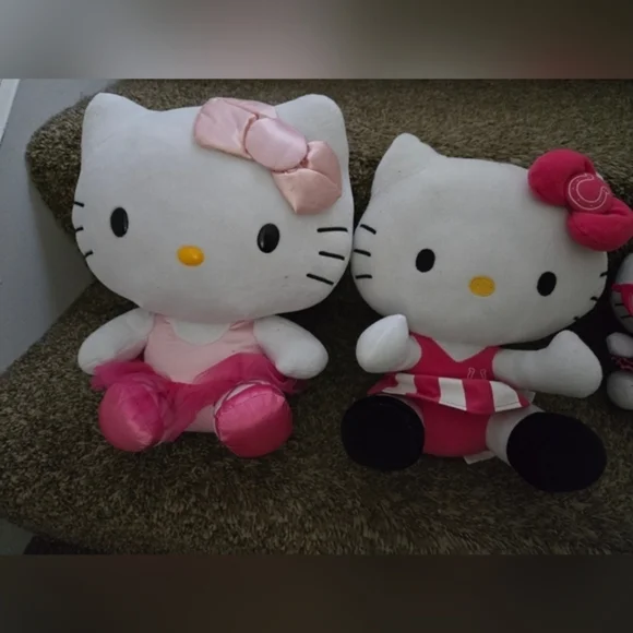 Hello Kitty plush stuffed animals lot of 2 bundle - Picture 1 of 1